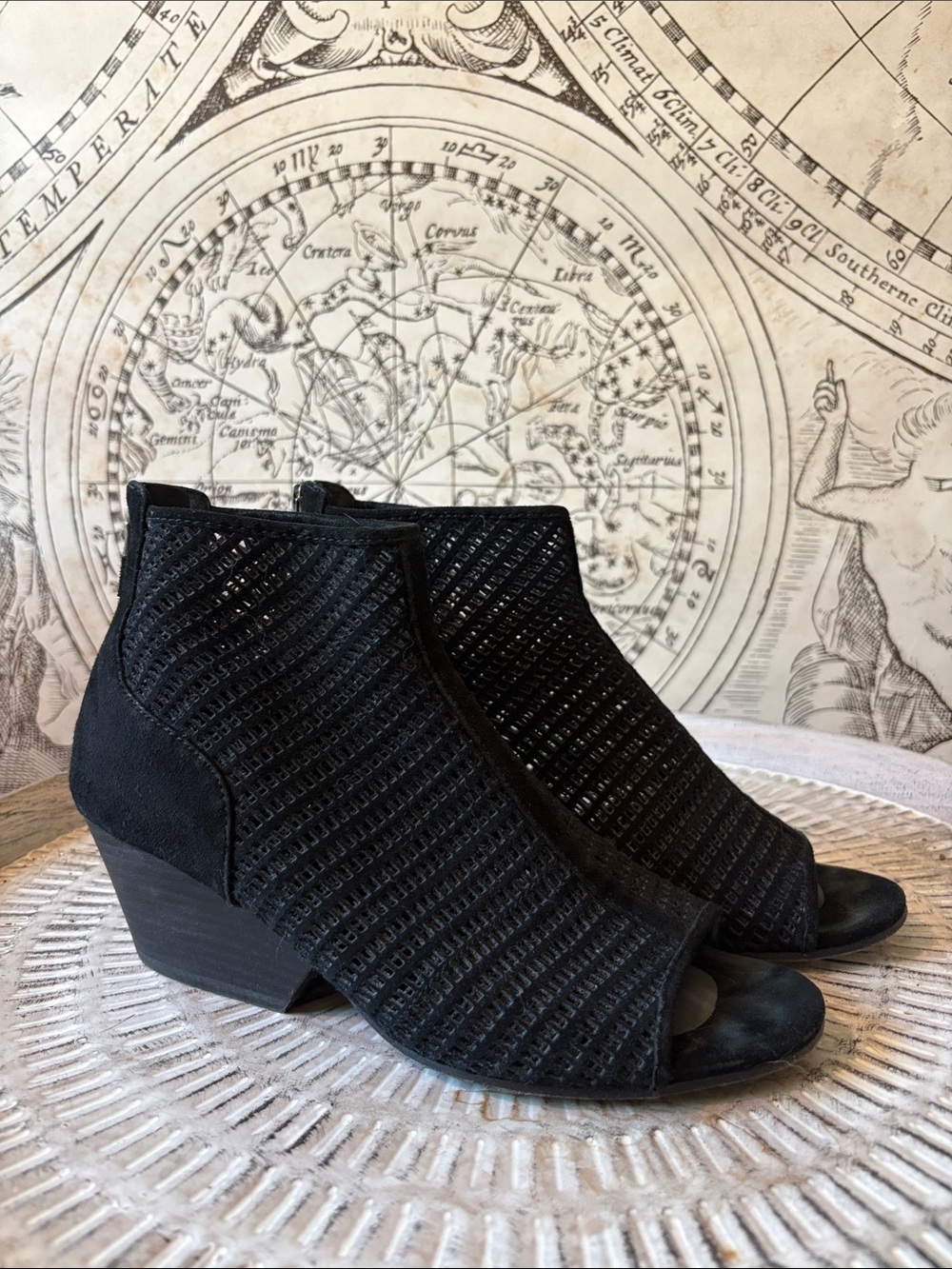 Eileen Fisher Floret Cage Peep Toe Booties Size 8